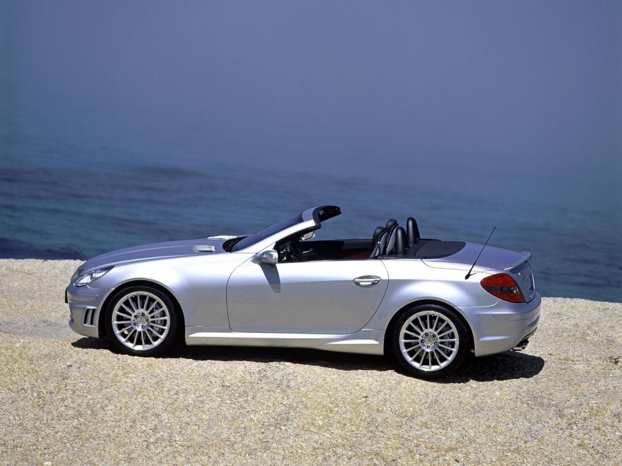  Mercedes-Benz SLK55 AMG 2004 года  (фото 22 из 30)
